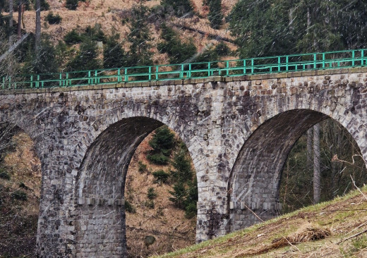 Železniční viadukt